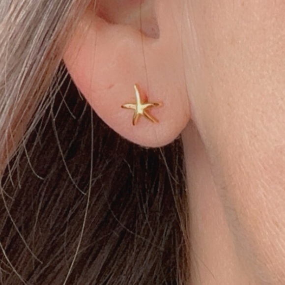 24k Gold Vermeil Starfish Stud Earrings - Picture 11 of 11